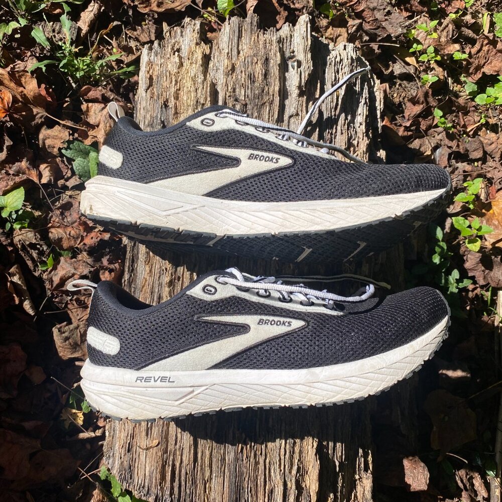 Brooks Revel, Men's size 11.5 - Picture 5 of 6